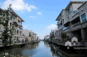 FireShot Screen Capture #6669 - 'Shimao Lakeside Garden - Villa - Green City Villas for Rent - Shanghai Relocation Services - Merry Home' - www_merryhome_com_html_estate_20130502_house24420130502110619_html